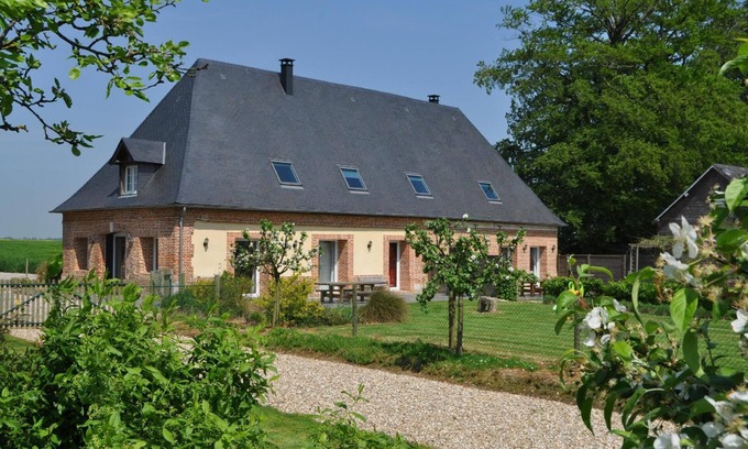 Saint-Crespin House | Holiday house Longueville sur Scie for 1 - 8 persons with 4 bedrooms - Row house