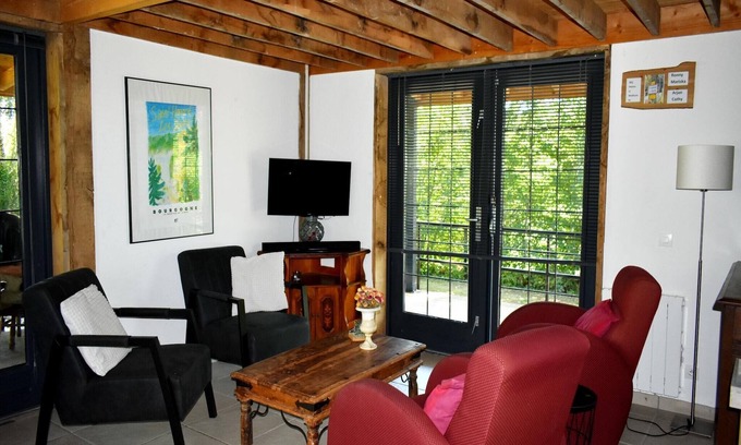 Saint-Honore-les-Bains House | Holiday Home in Saint-Honore near Gorges
