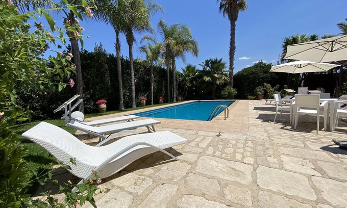 Caucana-finaiti-casuzze-finaiti Nord House | Holiday house Santa Croce Camerina for 1 - 12 persons with 5 bedrooms - Holiday home