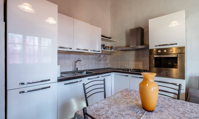 Santa Maria a Monte House | Holiday Home 'Fontine' with Private Terrace, Wi-Fi and Air Conditioning