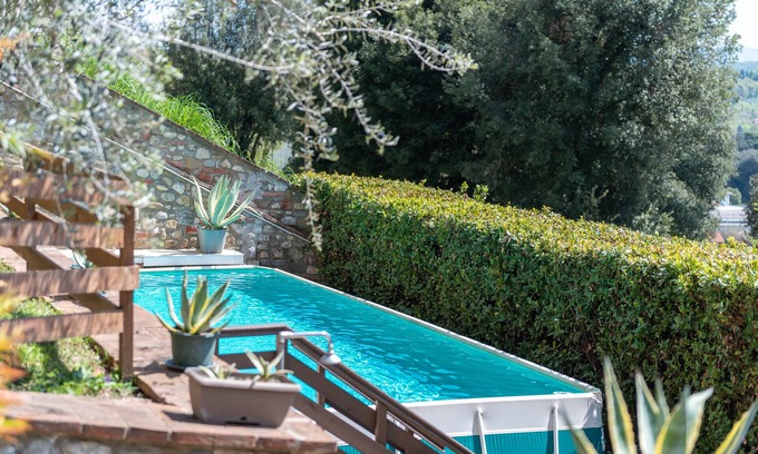 Laterina House | Holiday Home "Altrove" with Private Pool, Private Terrace & Wi-Fi