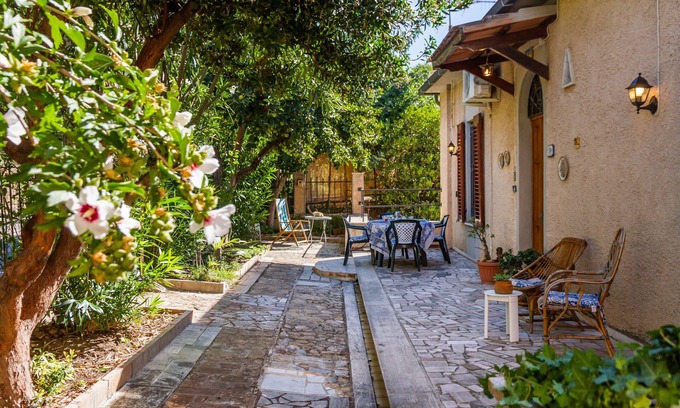 Montemassi House | Holiday Home 'Amazing Tuscany Window' with Sea View, Wi-Fi and Air Conditioning
