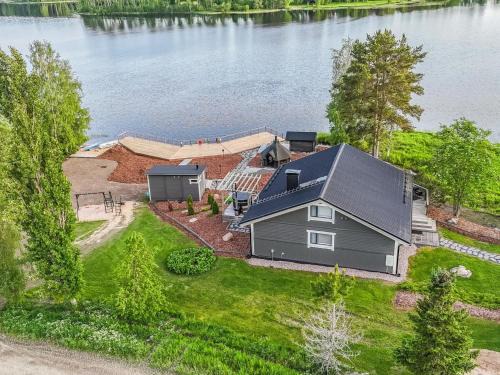 Jamijarvi House | Holiday Home Aurinkopaikka by Interhome