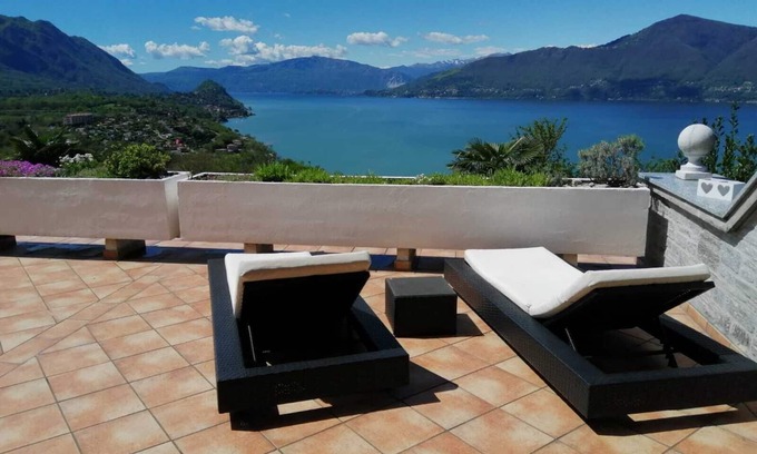 Brezzo di Bedero House | Holiday Home 'Belvedere36' with Lake View, Garage and Air Conditioning