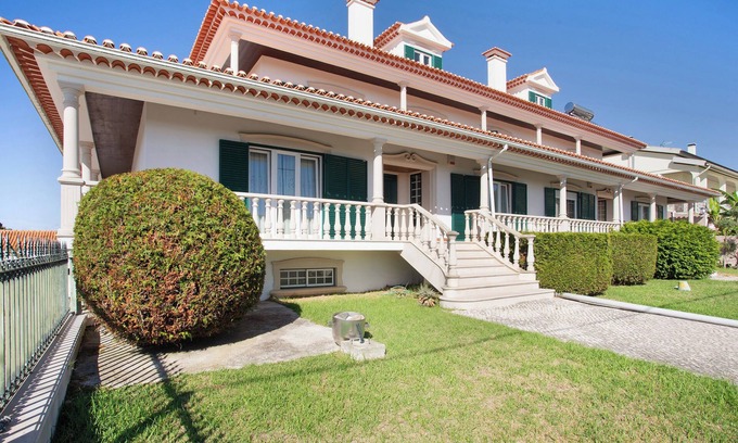 Nossa Senhora do Populo House | Holiday Home 'Casa Imaginário Com Serenidade' with Shared Garden, Wi-Fi and Air Conditioning