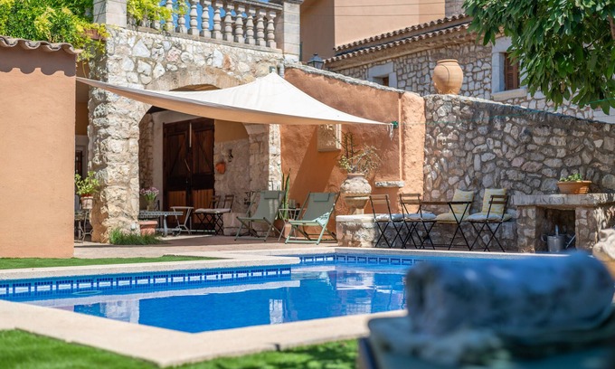 Biniamar House | Holiday Home 'Ca'n Blanch' with Private Pool, Private Terrace and Wi-Fi