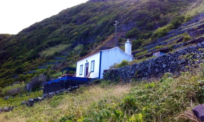 Vila do Porto House | Holiday Home 'Casa Da Fajãnzinha' with Sea View, Private Terrace and Wi-Fi