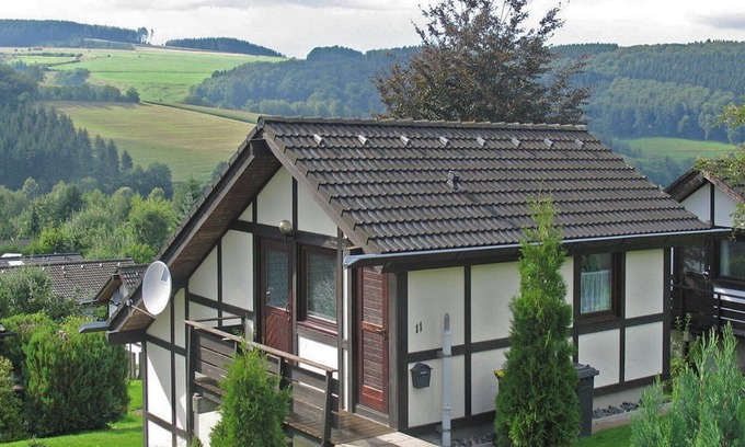 Feriendorf Hennesee House | Holiday home in Mielinghausen near ski area
