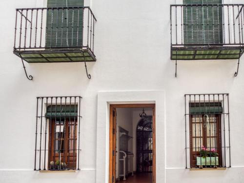 Higuera de la Sierra House | Holiday Home in Higuera near Hiking Trails