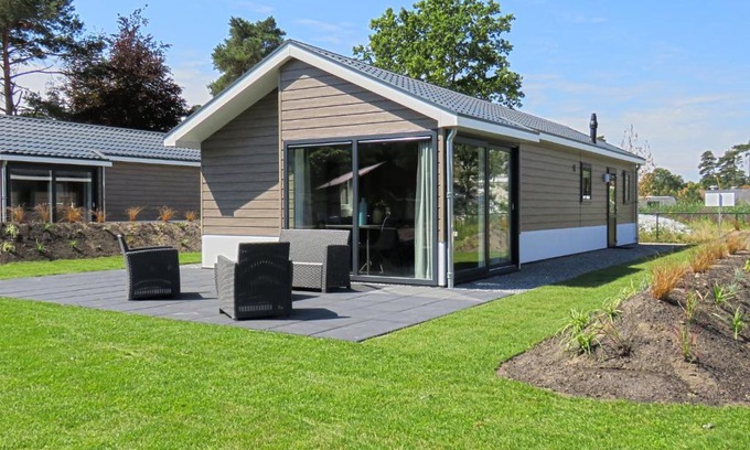 Mol House | Holiday Home EuroParcs Resort Zilverstrand-1