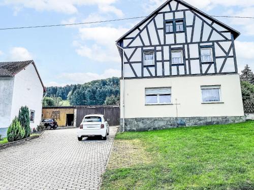 Quiddelbach House | Holiday Home Ferienhaus Renata nahe Nürburgring by Interhome