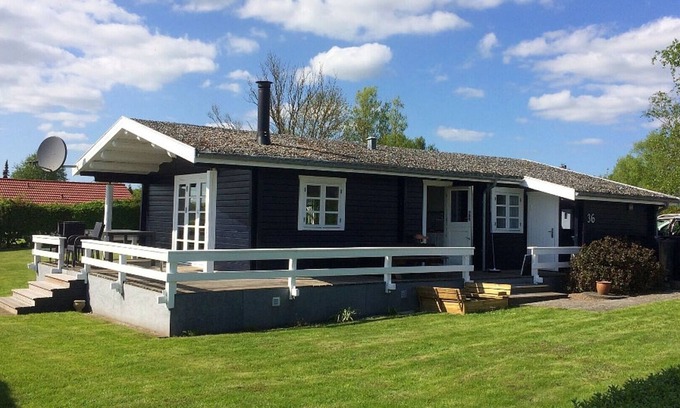 Rendbjerg House | Holiday home for families with many amenities, Wi-Fi, oven, washing machine