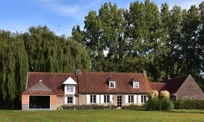 Saint-Omer House | Holiday Home in Saint-Omer near Lake & Forest
