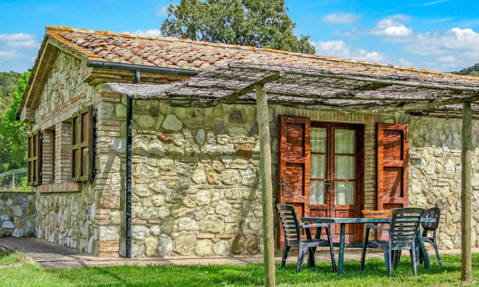 Pomarance House | Holiday Home Ginestra by Interhome