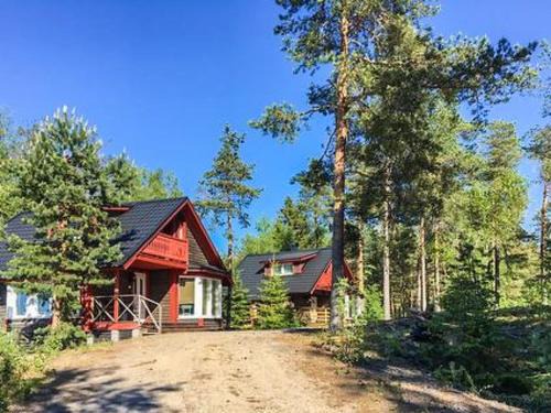 Larsmo House | Holiday Home Hästöskata a by Interhome