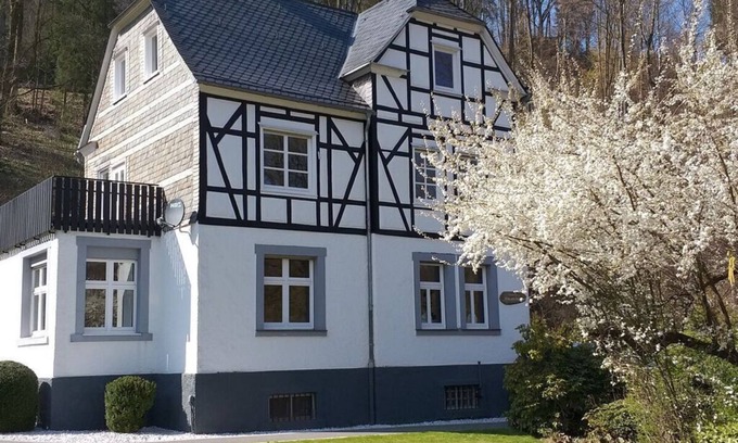 Siedlinghausen House | Holiday home Haus am Anger