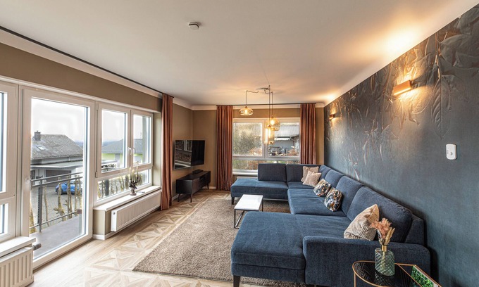 Hattgenstein House | Holiday Home 'Haus Cervus' with Private Terrace, Private Garden and Wi-Fi