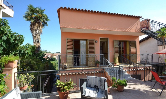 Chianchitta-Trappitello House | Holiday Home in Giardini Naxos near Beach