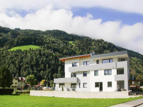 Distelberg Apartment | Holiday Home in Aschau near Climbing Center