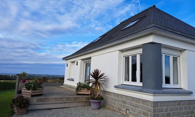 Cleder House | Holiday Home in Brittany with Sea Views