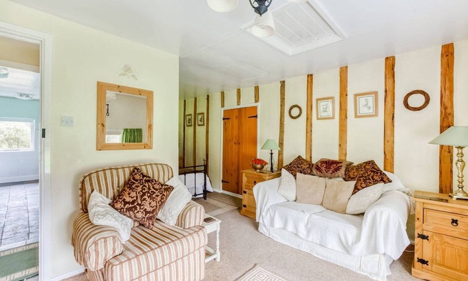 Pennant House | Holiday Home in Ceredigion near Sea Beach