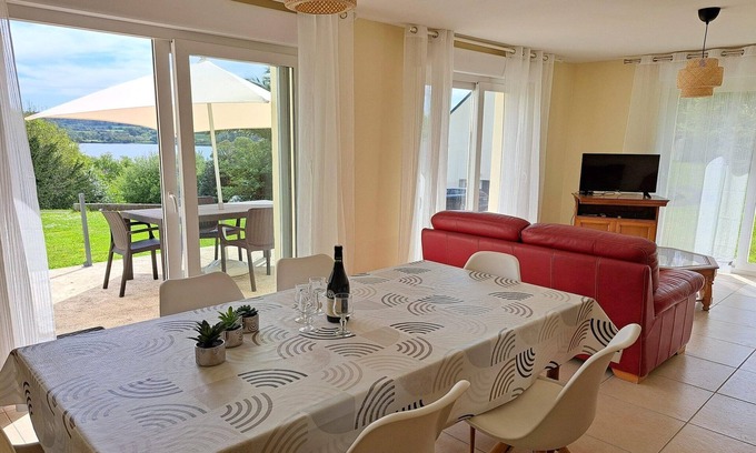 Hanvec House | Holiday Home in Hanvec near Bay of Brest