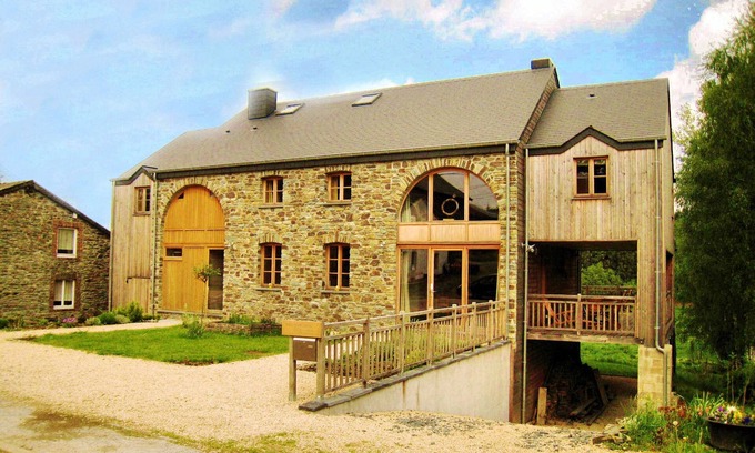 Sart House | Holiday Home in Sart with Sauna & Countryside Views