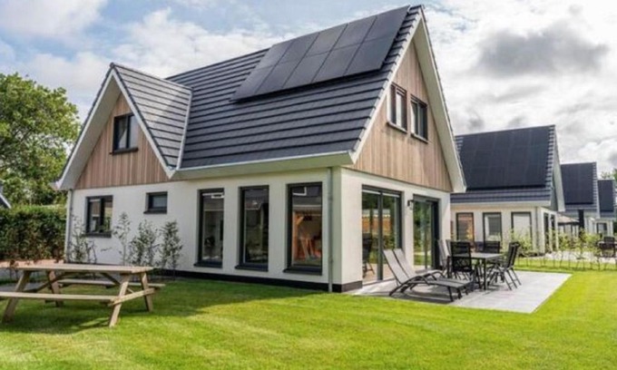 De Koog House | Holiday Home in Texel near Forest and Sea