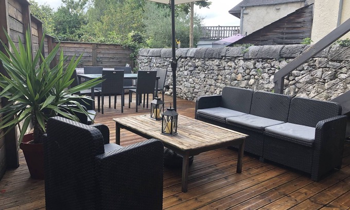 Louvie Juzon House | Holiday home in the mountains, private terrace not overlooked, fully equipped!