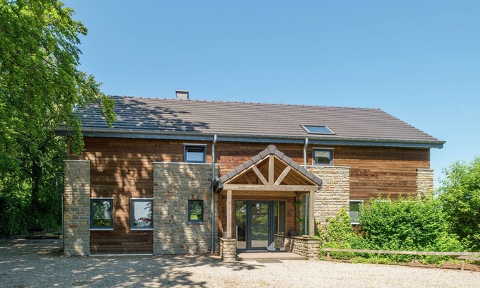 Thirimont House | Holiday Home in Thirimont near Forest & Sauna