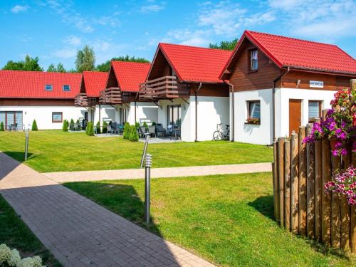 Jaroslawiec House | Holiday Home Jaros awiec near Seaside Beach