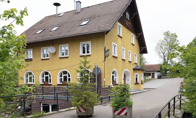Oberreute House | Holiday Home 'Kraichgauer Haus' with Private Terrace, Private Garden and Wi-Fi