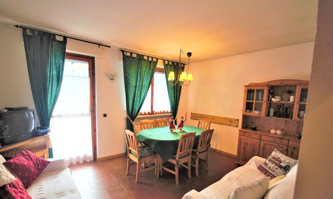 Limone Piemonte Apartment | Holiday Home Lovely one-bedroom apartment in the center
