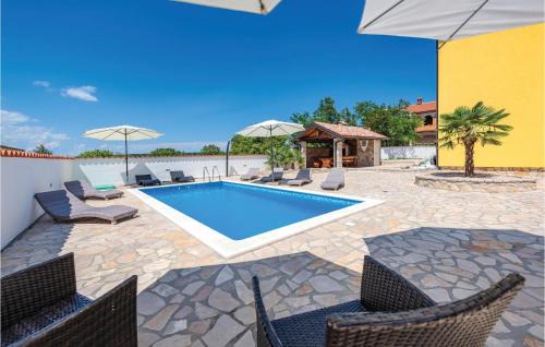 Topid House | Holiday Home Labin 43 With Outdoor Swimmingpool