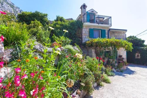 Tucepi House | Holiday home Lavanda Grubisic Tucepi