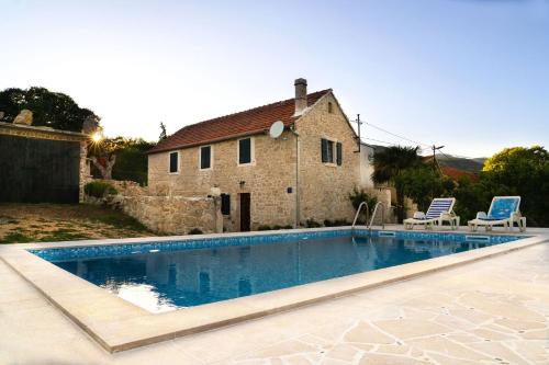Drnis Apartment | Holiday home Leptir