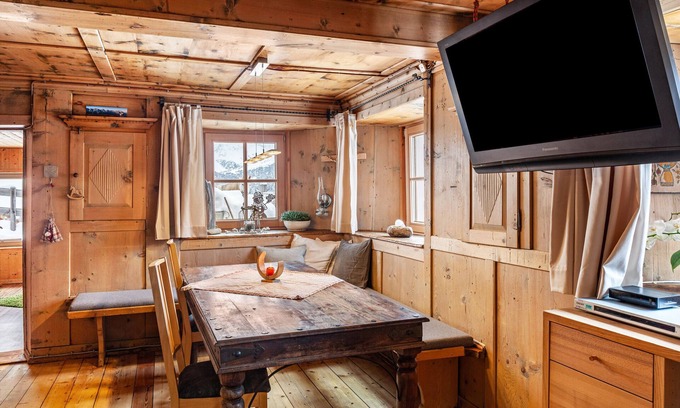 Ochsengarten House | Holiday home 'Liberty Ranch Marlstein' with mountain view and WiFi