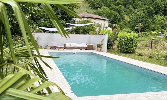 Beauregard-Baret House | Holiday Home 'Maison Avec Vue Sur Le Vercors' with Mountain View, Private Pool and Wi-Fi
