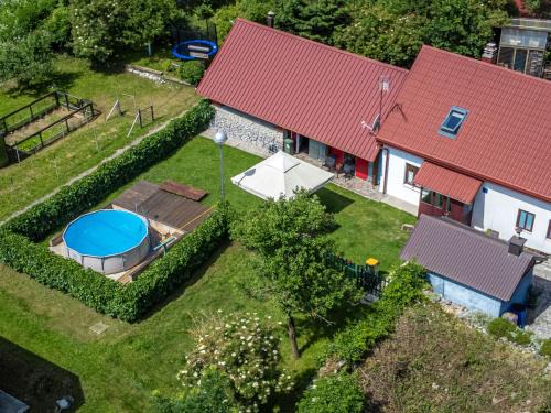 Lic House | Holiday Home Maja by Interhome