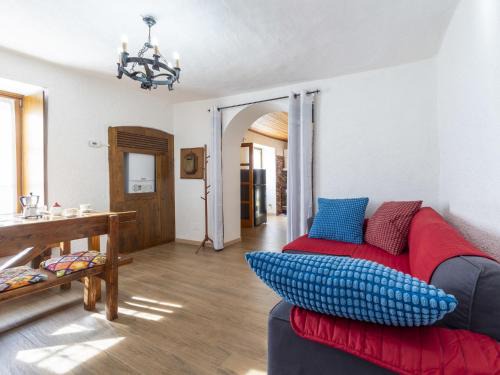 Villa di Tirano House | Holiday Home Morelli by Interhome