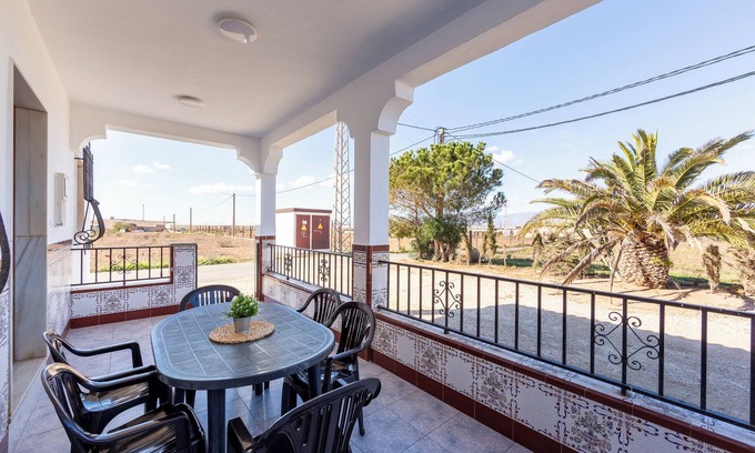 Pujaire House | Holiday Home 'Nazareno' with Private Terrace