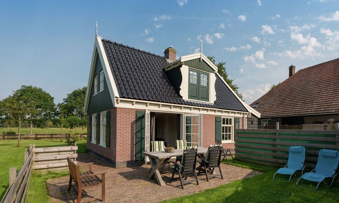 Wieringen House | Holiday Home near Lutjestrand Beach