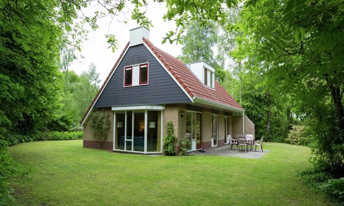 Lemele House | Holiday Home near Lemelerberg Nature Reserve