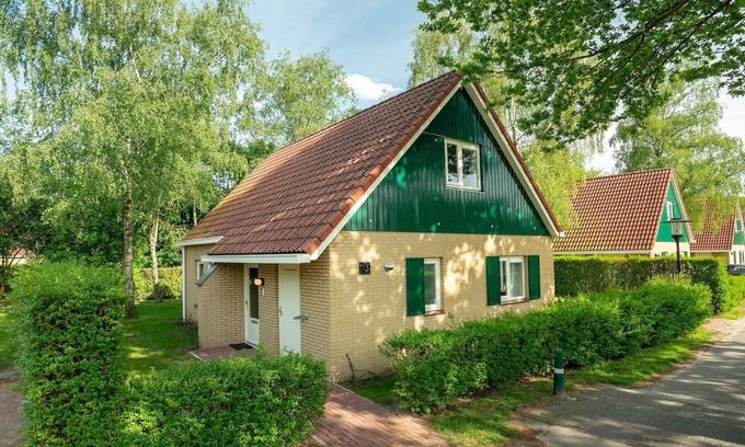 Diessen House | Holiday home with dishwasher, 18 km. from Tilburg