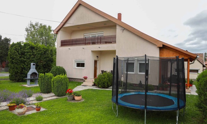 Balatonkeresztur House | Holiday home only 300 m from the beach