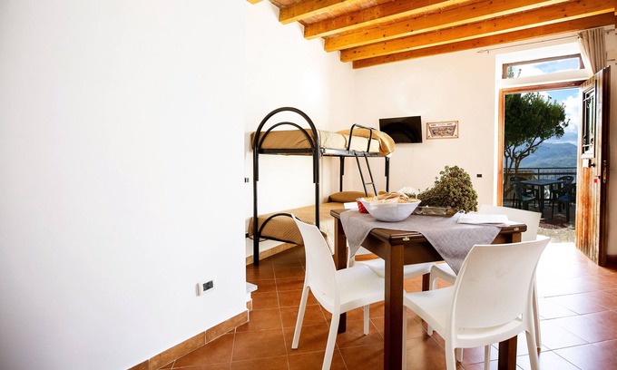 Motta d'Affermo Apartment | Holiday Home "Paese Albergo - Athena" with Sea View, Balcony and Wi-Fi