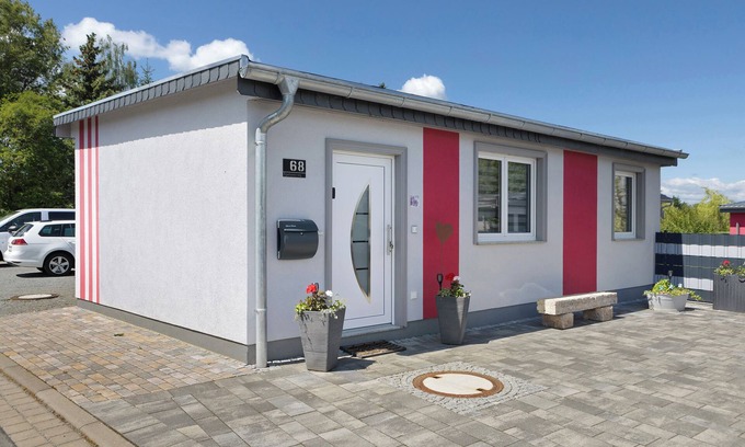 Mühlhausen House | Holiday Home 'Pension Haus Leni' with Wi-Fi