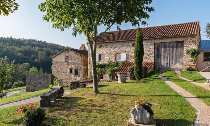 Saint-Beauzire House | Holiday Home Saint-Beauzire near Pauillac Castle