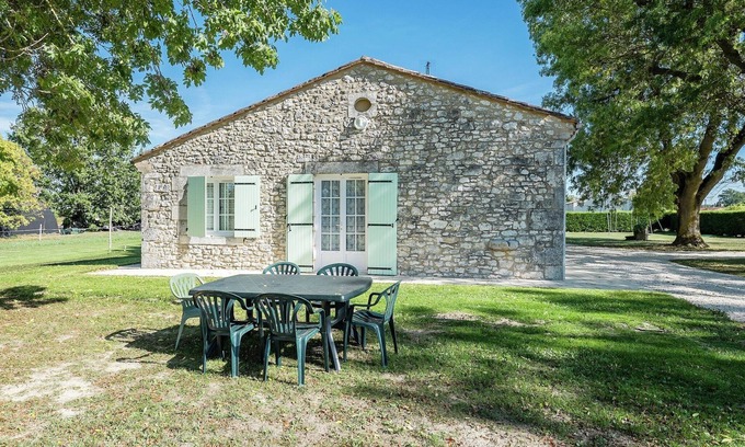 Saint-Nexans House | Holiday Home Saint-Nexans near Monbazillac