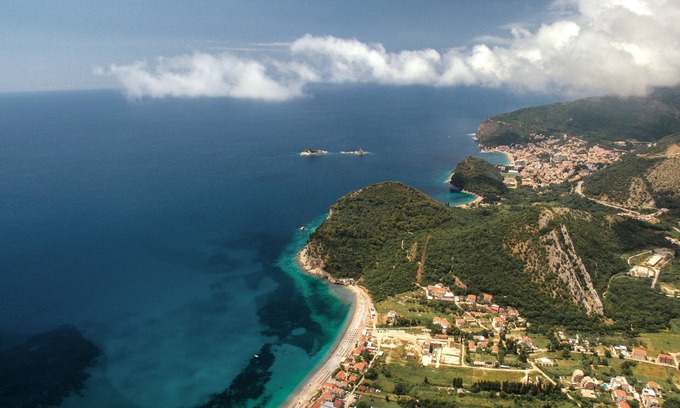 Kaluđerac House | Holiday Home Sea - Two Bedroom Beach House